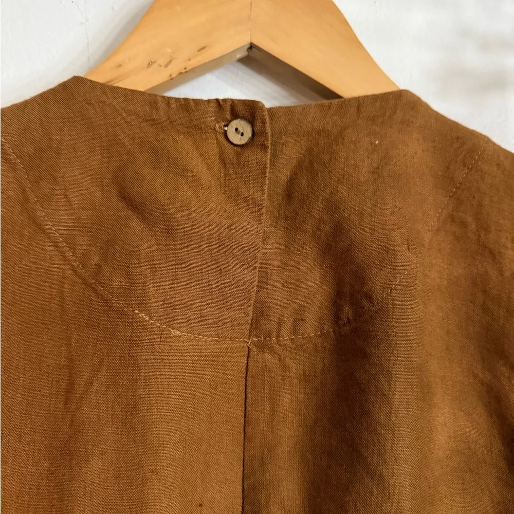 Son de Flor | Warm Brown Long Sleeve Women's Top | 100% Linen - Picture 4 of 11